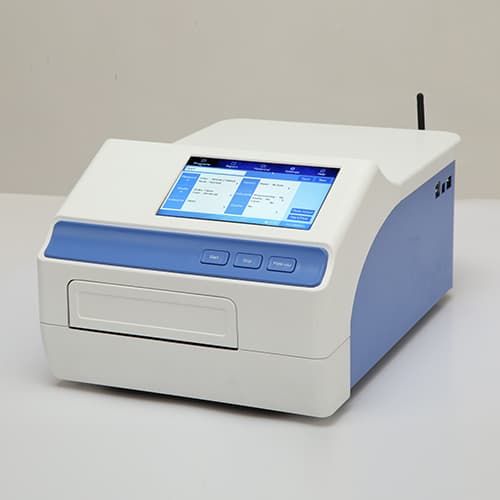 AMR-100 Microplate Reader